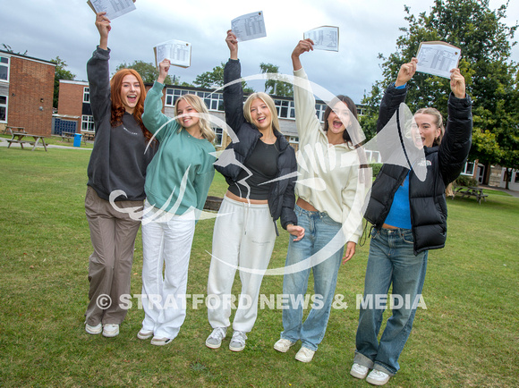 SGGS GCSE result day 20240822_2870