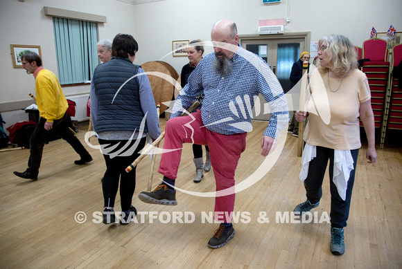 Morris Dancing class 0730