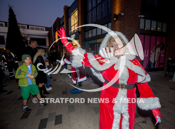 BELL COURT XMAS LIGHTS 6955