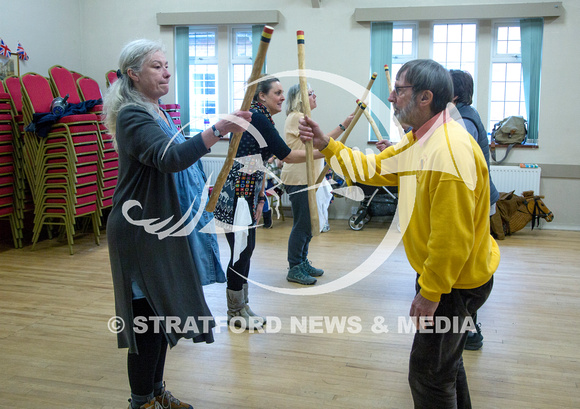 Morris Dancing class 0727