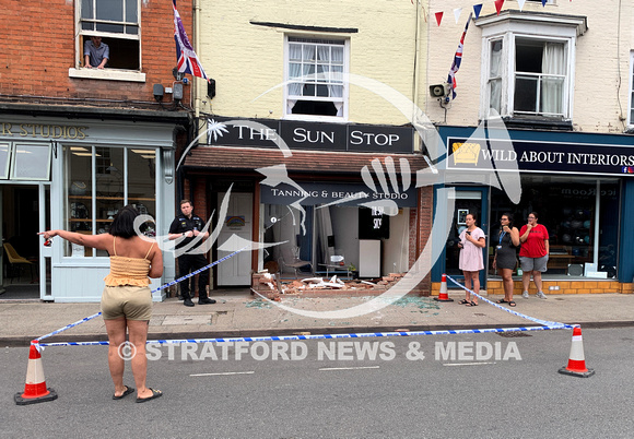 ALCESTER RAM RAID 8982