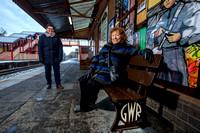 HENLEY STATION BENCHES 8666