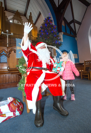 URC Xmas tree festival 8811